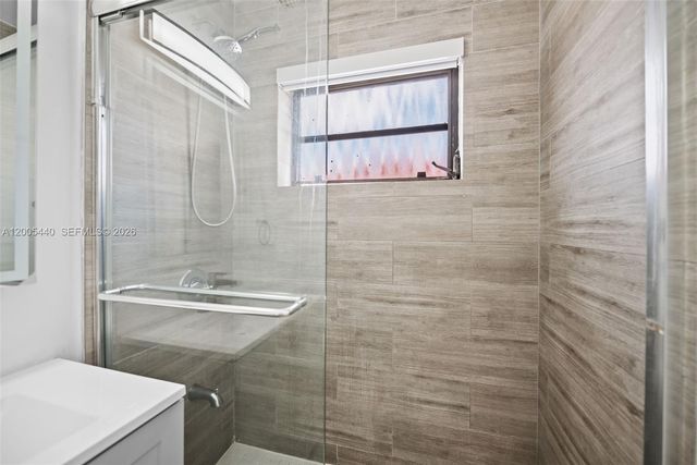 7120 SW 21st St, Miami, FL 33155