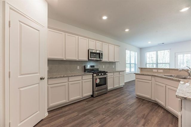 6016 Heritage Creek Lane, Conroe, TX 77304