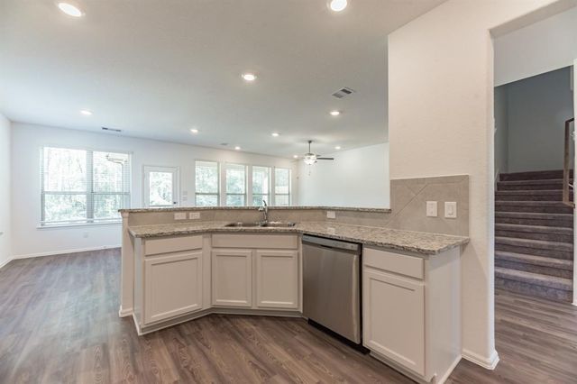 6016 Heritage Creek Lane, Conroe, TX 77304