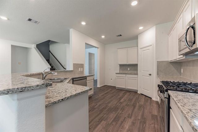 6016 Heritage Creek Lane, Conroe, TX 77304