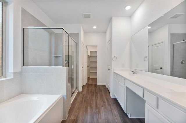 6016 Heritage Creek Lane, Conroe, TX 77304