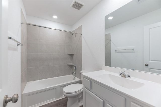 6016 Heritage Creek Lane, Conroe, TX 77304