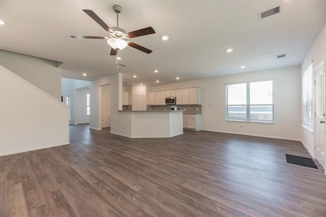 6016 Heritage Creek Lane, Conroe, TX 77304