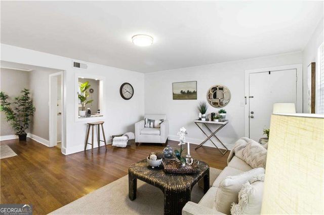 3660 Peachtree Road NE H3, Atlanta, GA 30319