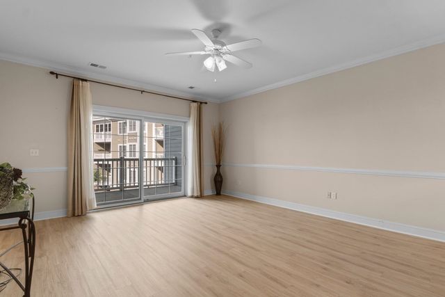 4895 Luster Leaf Cir Apt 303, Myrtle Beach, SC 29577
