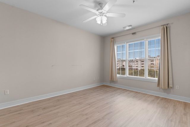 4895 Luster Leaf Cir Apt 303, Myrtle Beach, SC 29577