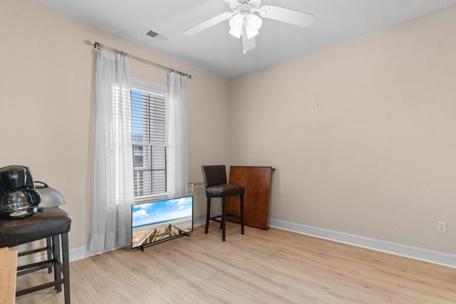 4895 Luster Leaf Cir Apt 303, Myrtle Beach, SC 29577