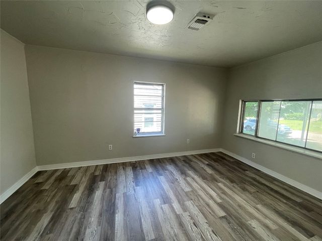 4004 SE 25th Street, Oklahoma City, OK 73115