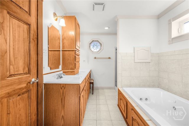 5 Port Royal Drive, Savannah, GA 31410