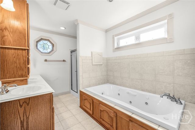 5 Port Royal Drive, Savannah, GA 31410