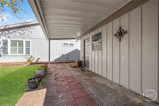 5 Port Royal Drive, Savannah, GA 31410