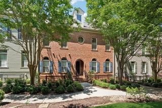 819 PERENNIAL Drive, Atlanta, GA 30328