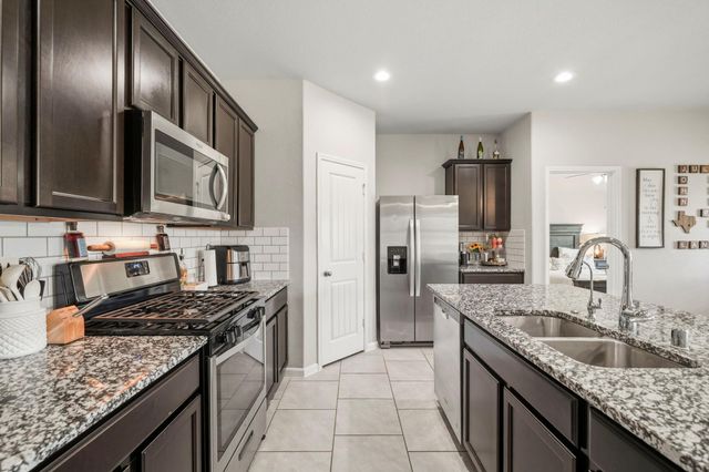 5650 Pleasant Falls Drive, Richmond, TX 77407