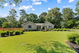 302 Smoke Rise Dr, Warner Robins, GA 31088