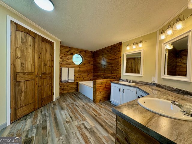 252 Valley Road, Byron, GA 31008