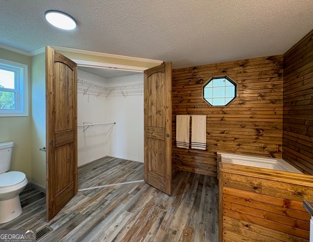 252 Valley Road, Byron, GA 31008
