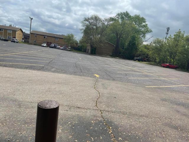 1911 Oakland Park Avenue, Columbus, OH 43224