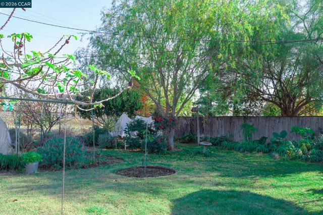 3704 San Rafael, Stockton, CA 95204