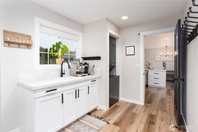 805 Cedar Drive, Lynden, WA 98264