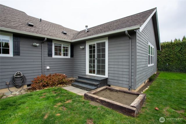 805 Cedar Drive, Lynden, WA 98264