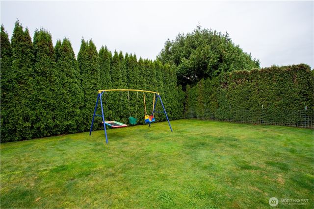 805 Cedar Drive, Lynden, WA 98264