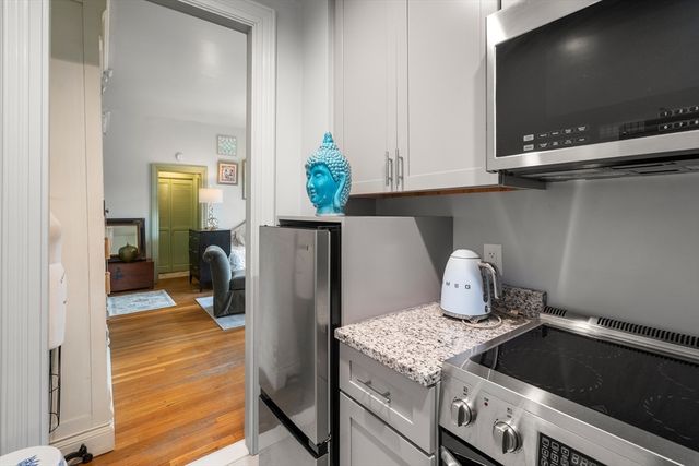 274 Clarendon 7, Boston, MA 02116