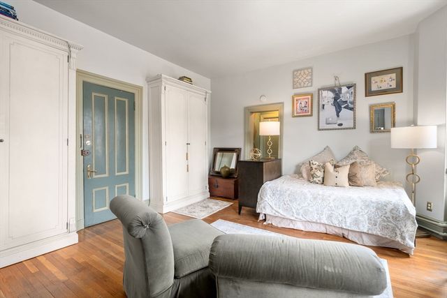274 Clarendon 7, Boston, MA 02116