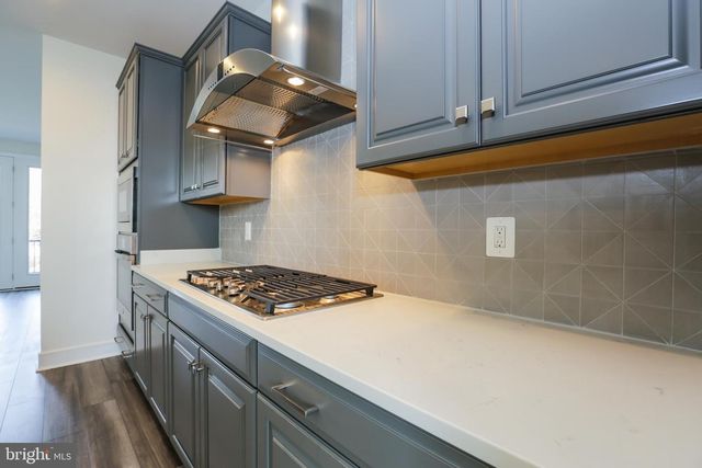 6722 UPLAND MANOR DRIVE, Gainesville, VA 20155