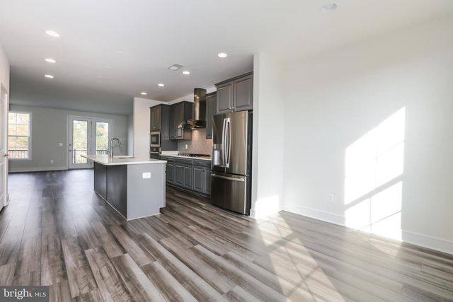 6722 UPLAND MANOR DRIVE, Gainesville, VA 20155