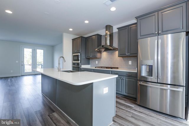 6722 UPLAND MANOR DRIVE, Gainesville, VA 20155