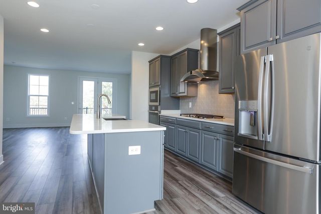6722 UPLAND MANOR DRIVE, Gainesville, VA 20155