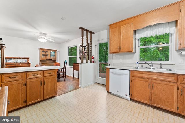 8 ADAM CT, Fredericksburg, VA 22405