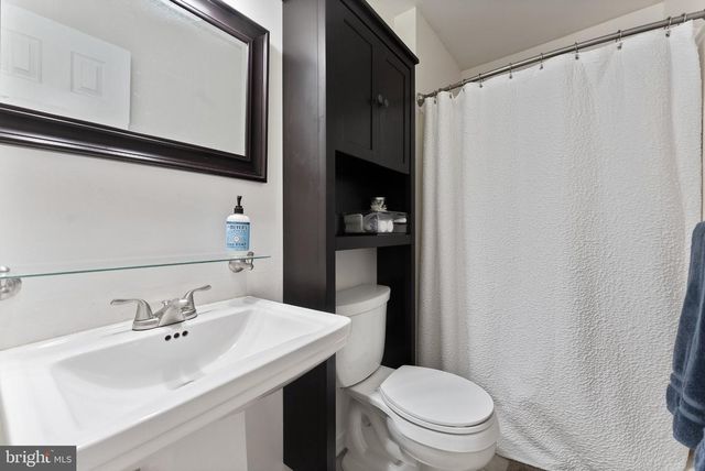 8 ADAM CT, Fredericksburg, VA 22405