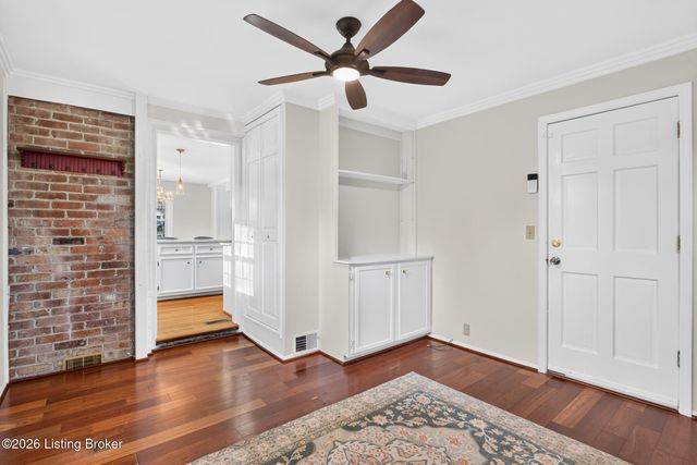 2627 Landor Ave, Louisville, KY 40205
