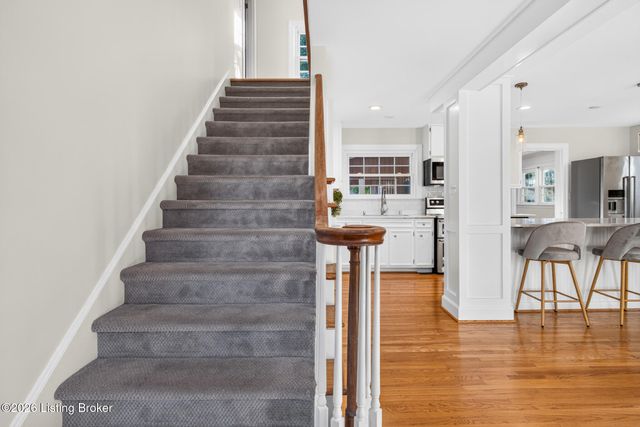 2627 Landor Ave, Louisville, KY 40205