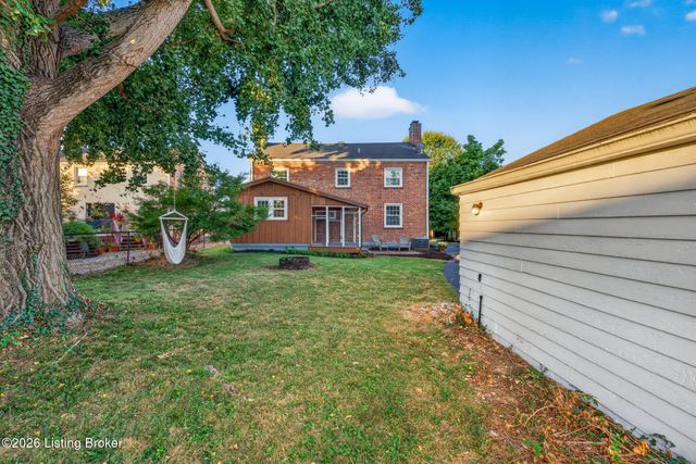 2627 Landor Ave, Louisville, KY 40205