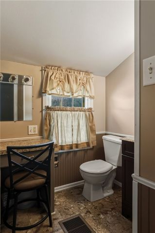 12014 River Rd, Corning, NY 14830