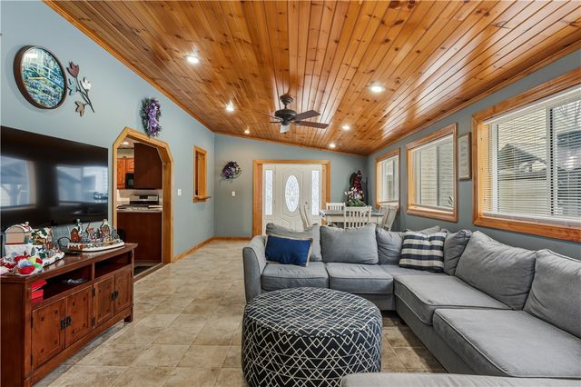 12014 River Rd, Corning, NY 14830