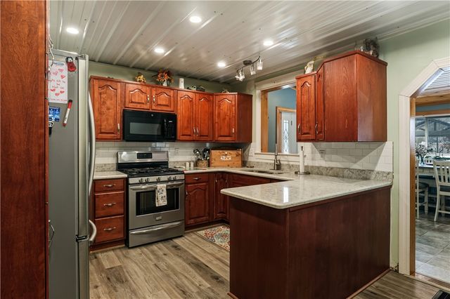 12014 River Rd, Corning, NY 14830