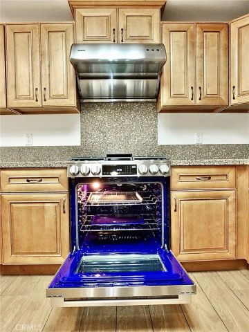 11 S 3rd 517, Alhambra, CA 91801