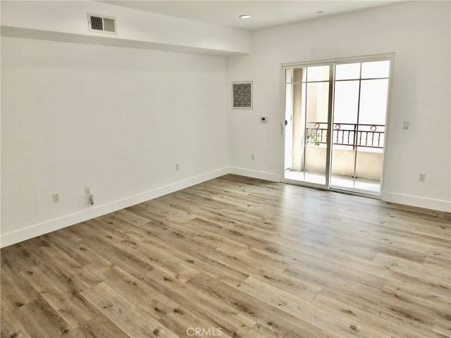 11 S 3rd 517, Alhambra, CA 91801