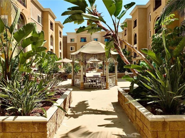 11 S 3rd 517, Alhambra, CA 91801