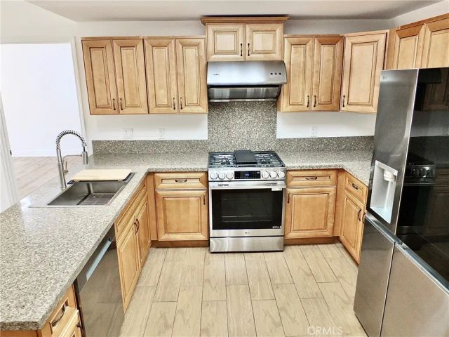 11 S 3rd 517, Alhambra, CA 91801