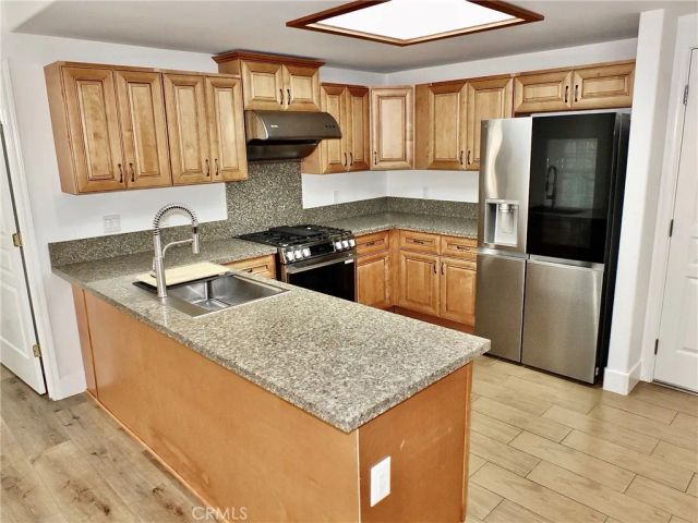 11 S 3rd 517, Alhambra, CA 91801