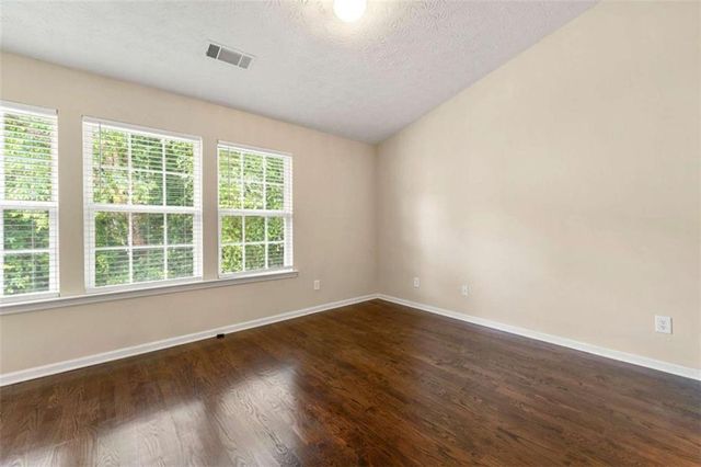 1343 Penhurst Drive, Lawrenceville, GA 30043