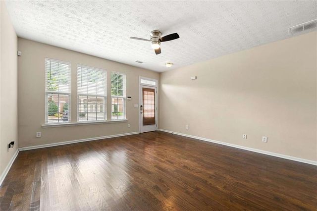 1343 Penhurst Drive, Lawrenceville, GA 30043