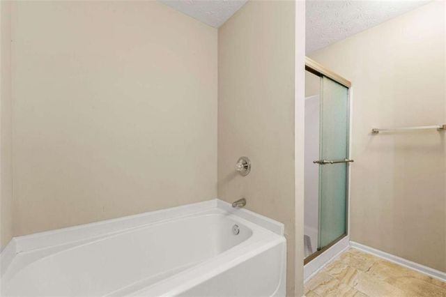 1343 Penhurst Drive, Lawrenceville, GA 30043