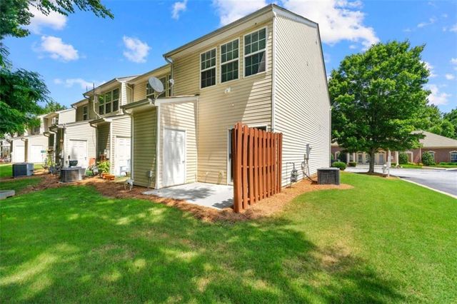 1343 Penhurst Drive, Lawrenceville, GA 30043