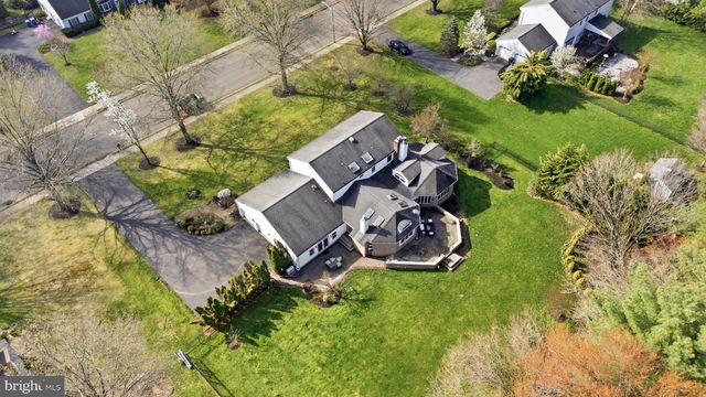 7 MONROE PL, Cranbury, NJ 08512