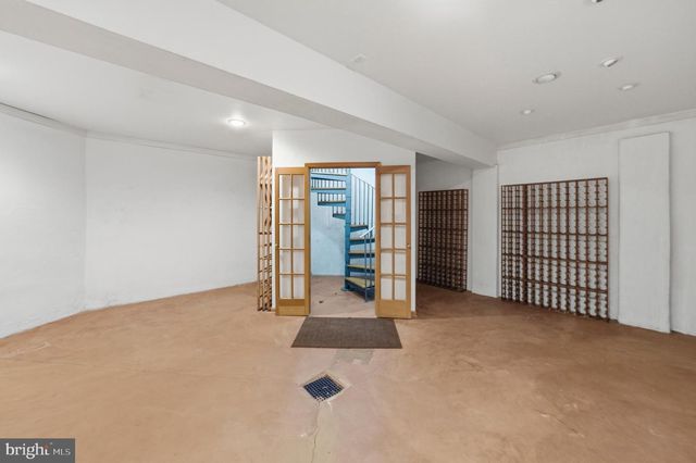 7 MONROE PL, Cranbury, NJ 08512